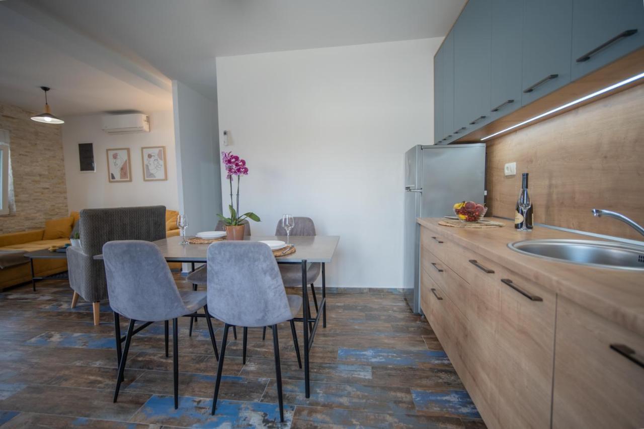 Family House Bjelila Villa Tivat Luaran gambar