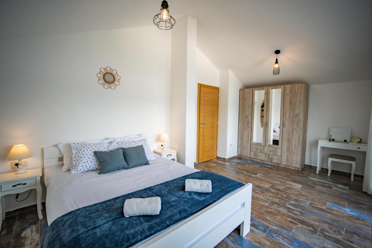 Family House Bjelila Villa Tivat Luaran gambar